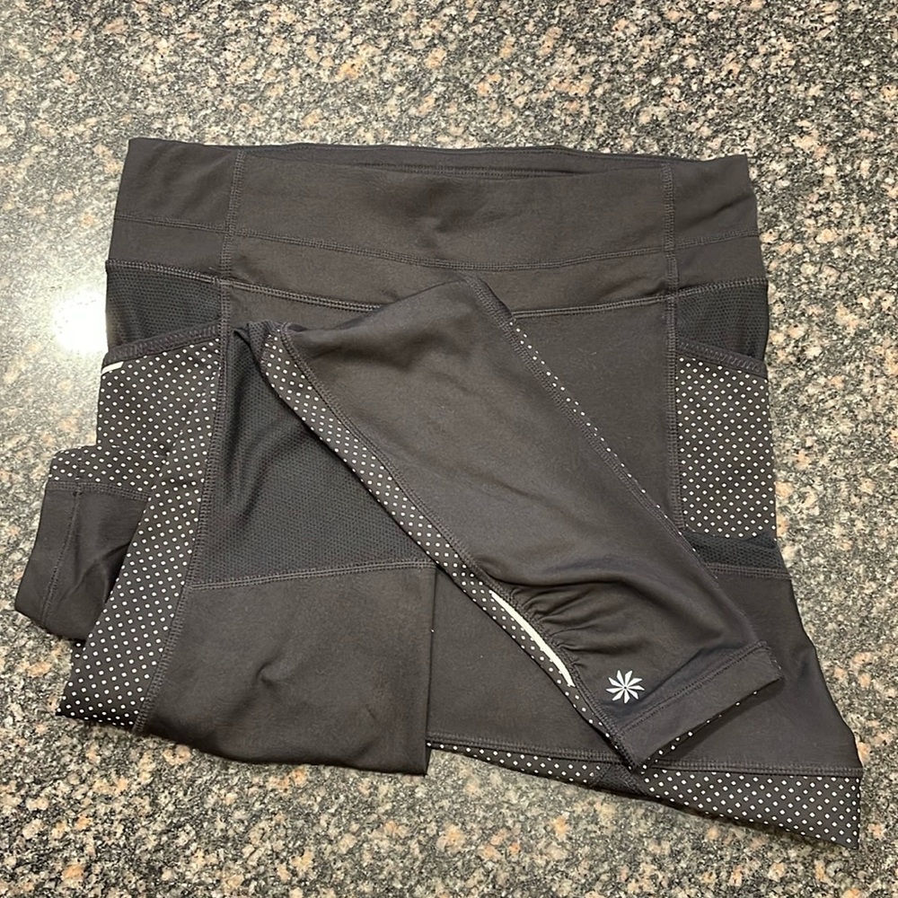 Athleta Dot Be Free Tight